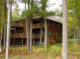 27 Bear Spring Way, Hawley, PA 18428