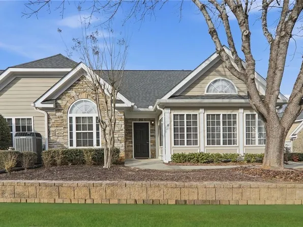 2603 Village Ln, Roswell, GA 30075