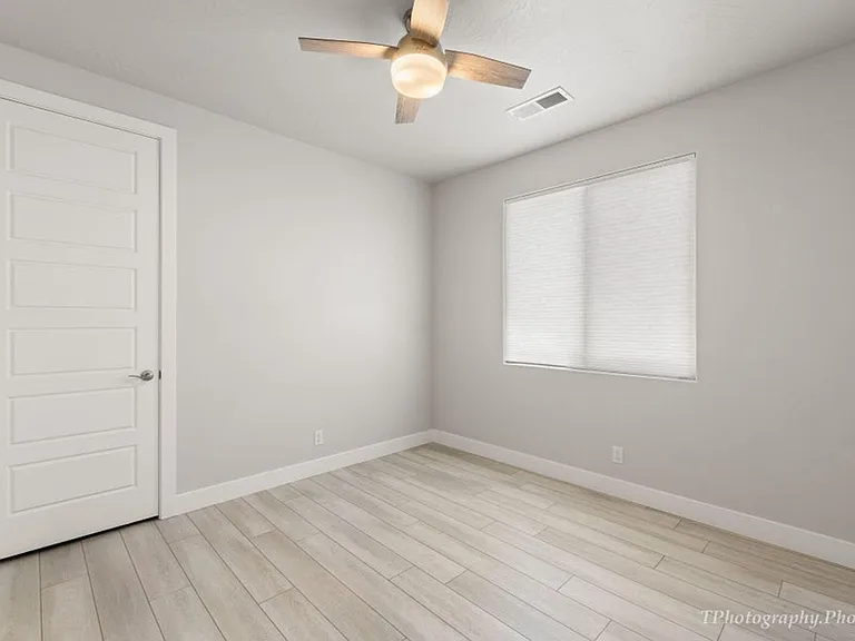 202 W White Pearl Dr — Photo 13