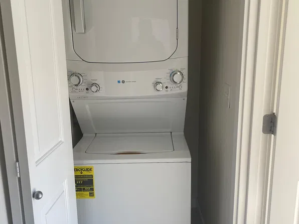 2512 NE 65th St APT D, Seattle, WA 98115