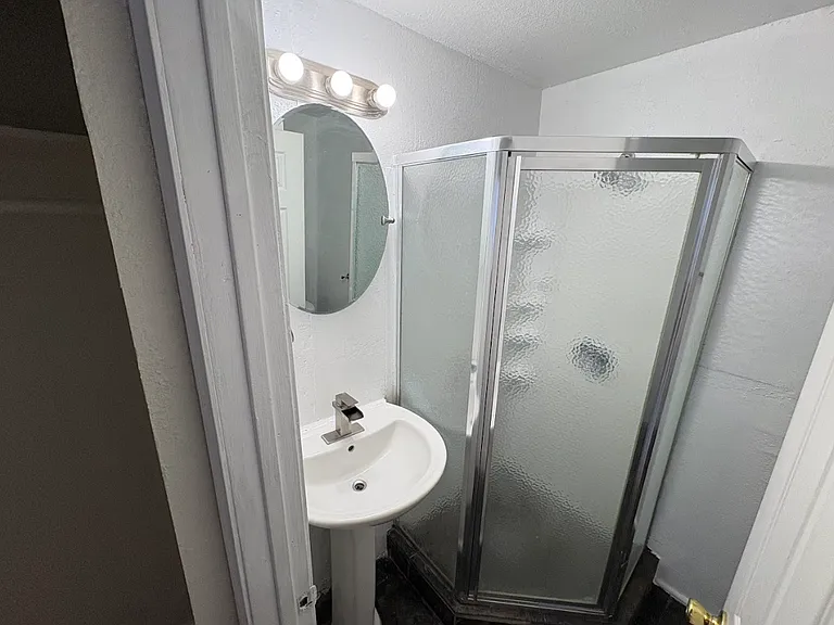 634 15th Street — Photo 13
