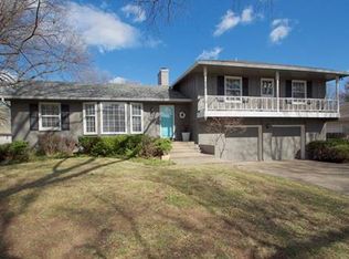 312 W 110th St, Kansas City, MO 64114