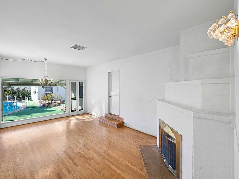 1207 Graynold Ave — Photo 7
