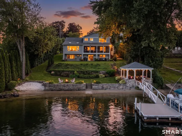52 Arrowhead Road, Brookfield, CT 06804