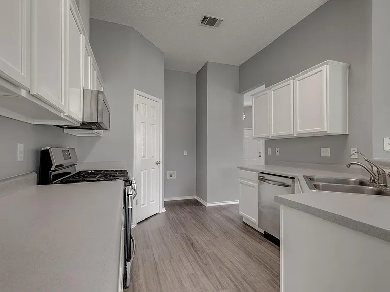 16809 Bailey Jean Dr — Photo 8