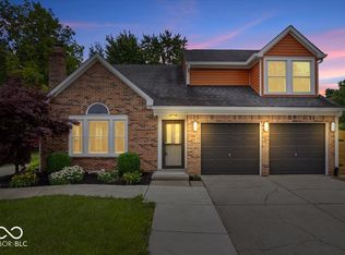 9385 Helmsdale Dr, Indianapolis, IN