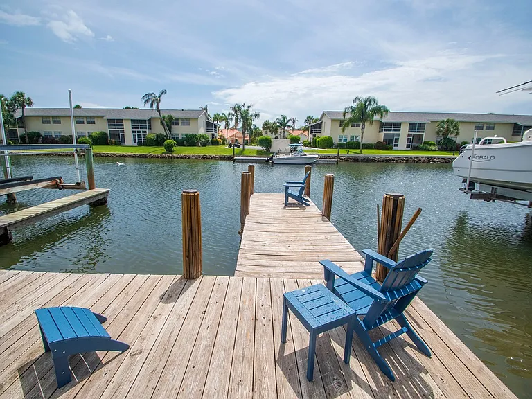 1914 Robalo Dr — Photo 27