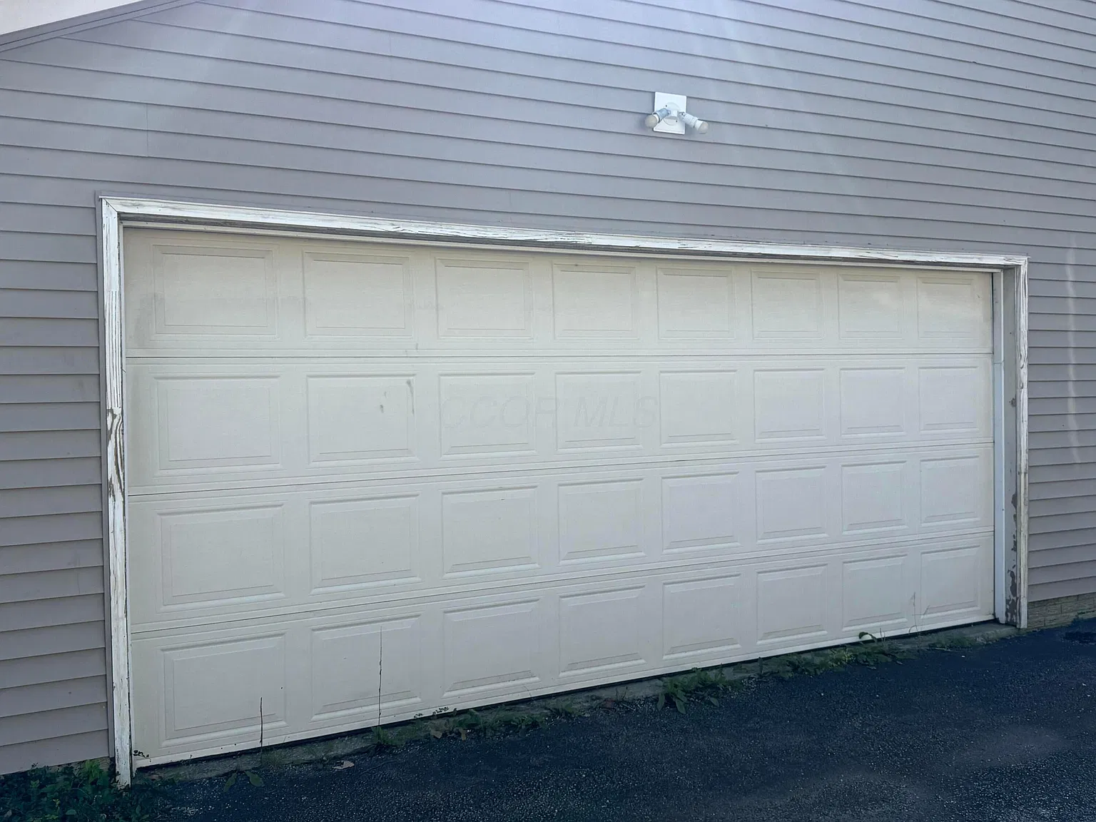 3 bed, 1.5 bath, 1400 sqft, $1,800 — Photo 2