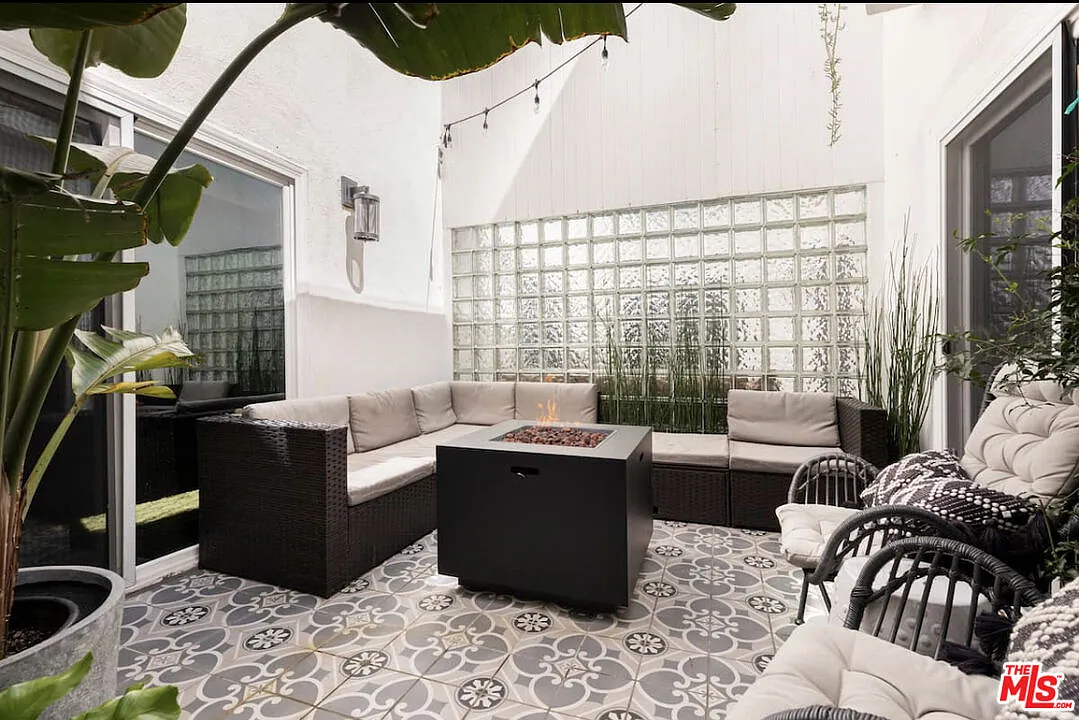 2 bed, 2.0 bath, 1359 sqft, $6,295 — Photo 1