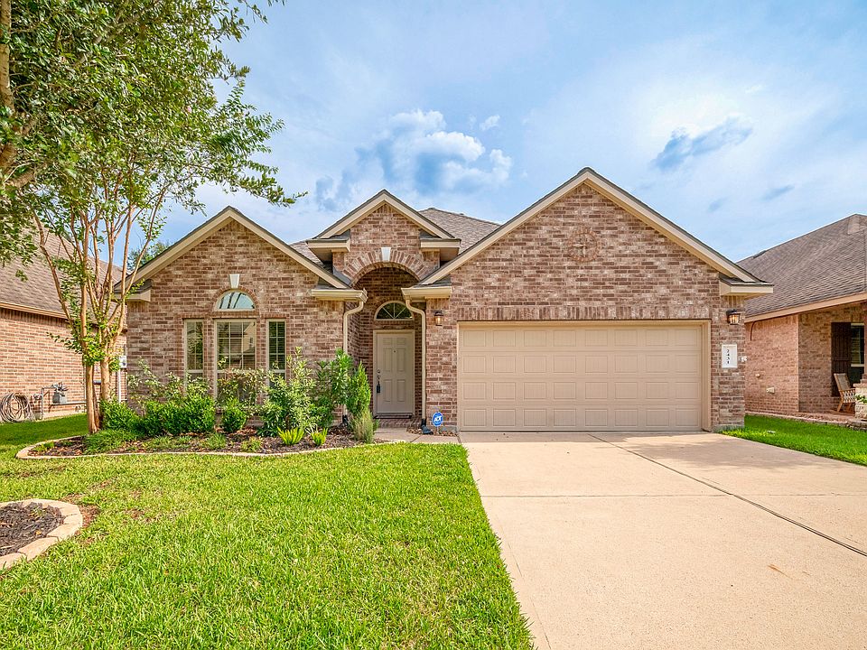 1st image of 2431 Garden Falls Dr