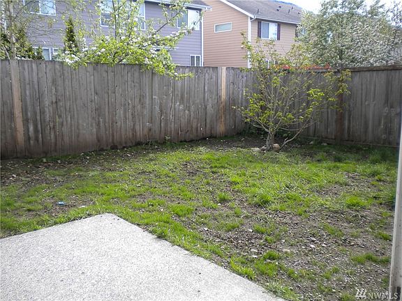 2nd image of 16319 To 16321 Birkland St SE
