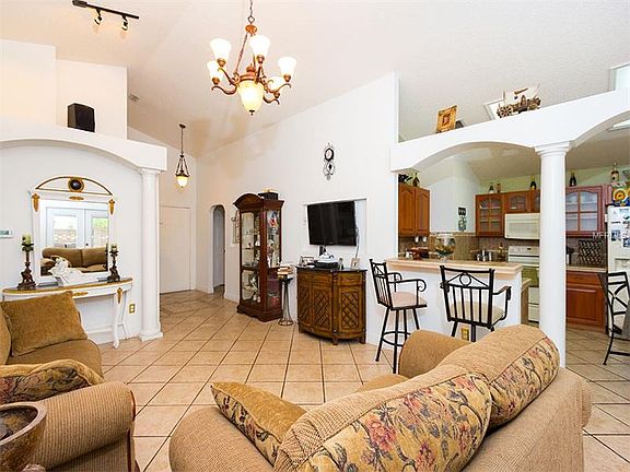3rd image of 1204 Lake Blue Cir