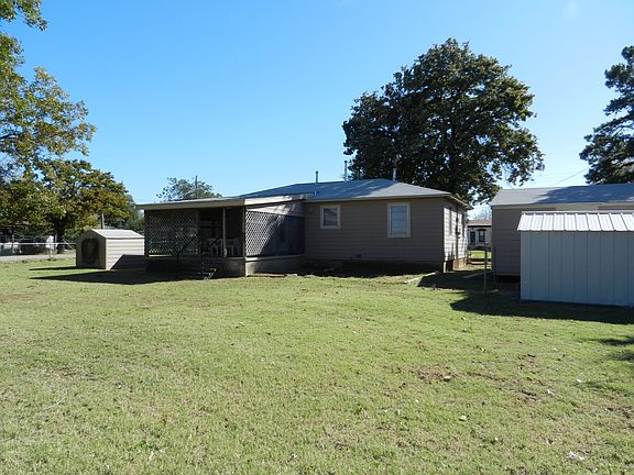 Great covered patio!