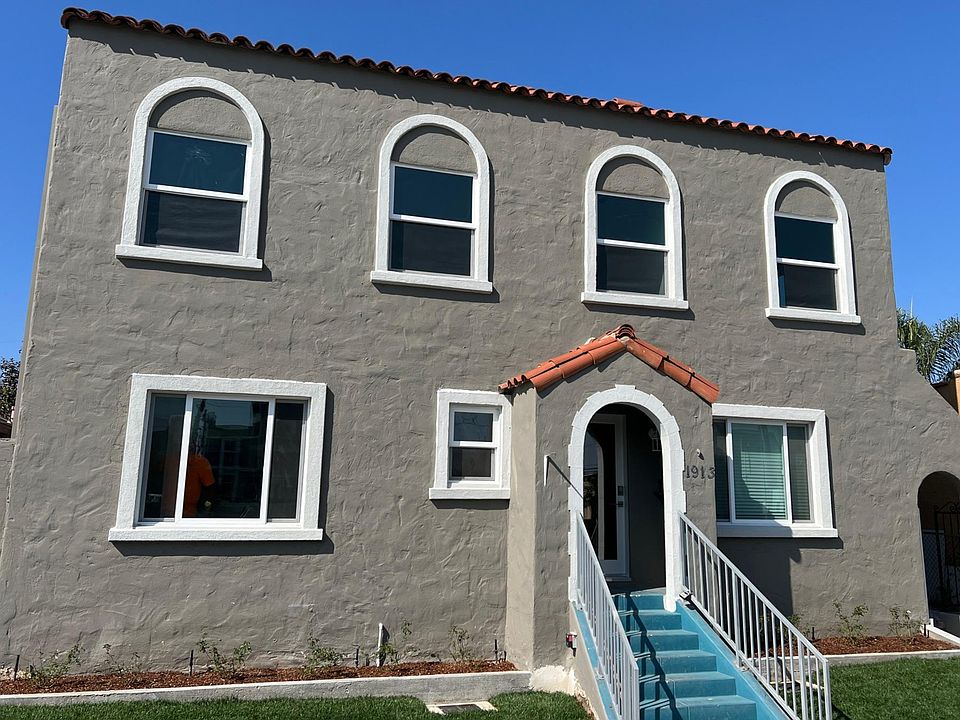 1st image of 1913 Cabrillo Ave #C