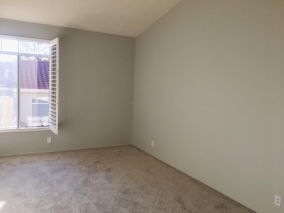 4th image of 114 Sandpiper Ln
