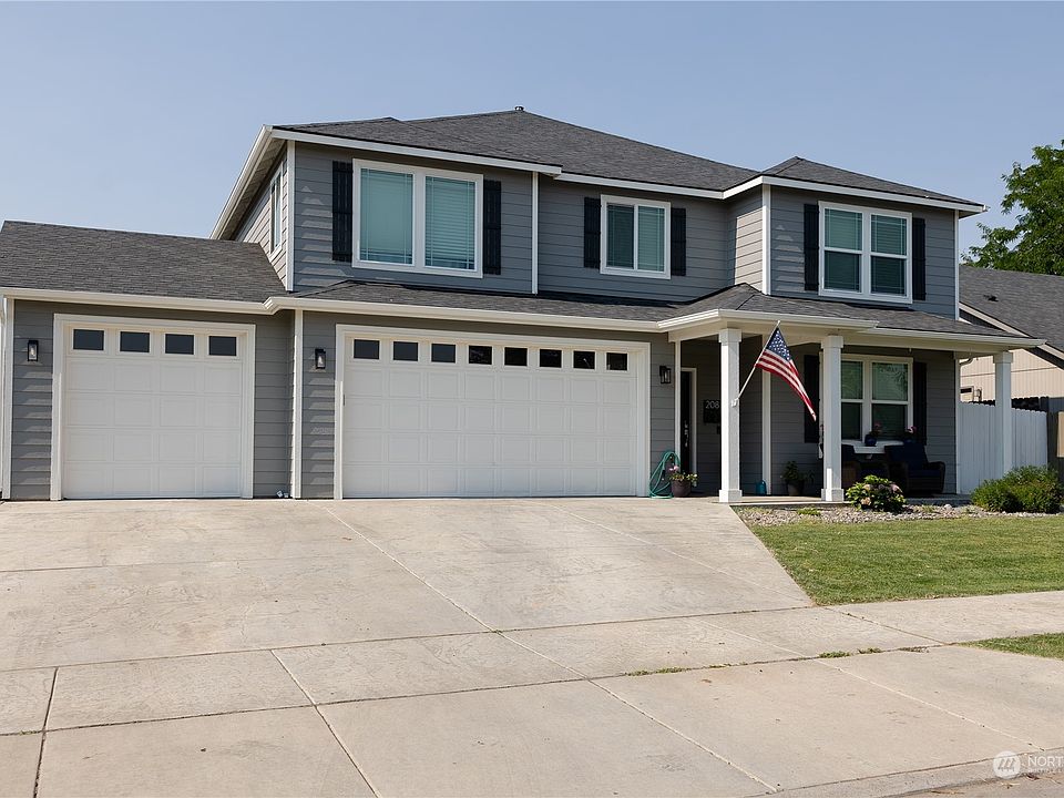 1st image of 208 Dublin Street