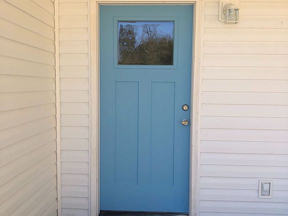 2nd image of 39 25th St SE #41