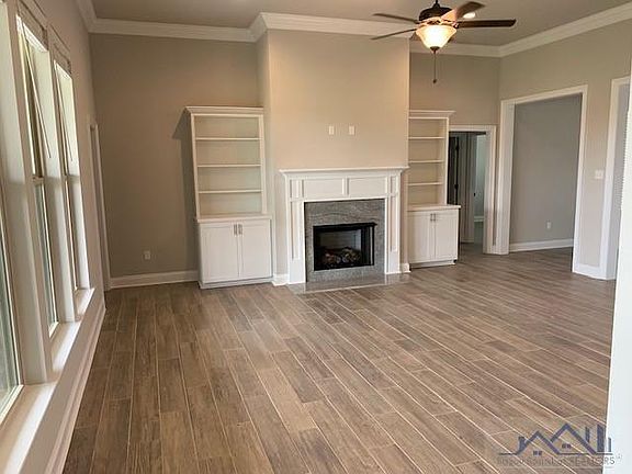 3rd image of 108 Kingswood Ave