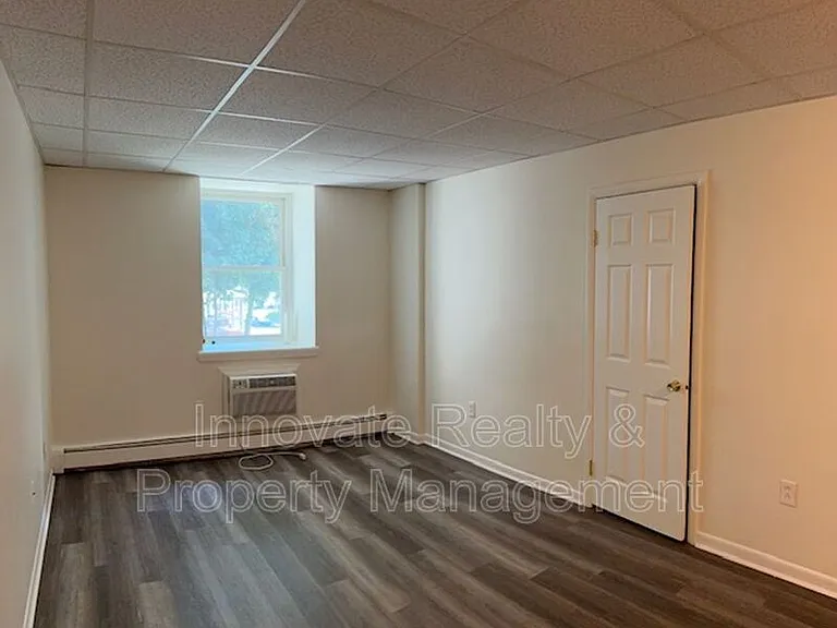 29 E Logan Ave #2 — Photo 3