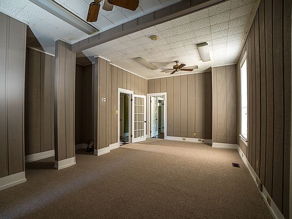 3rd image of 804 Arendell Street