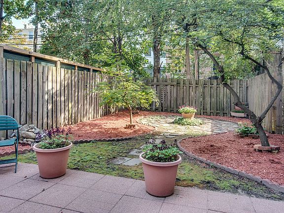 5th image of 299 Cumberland St