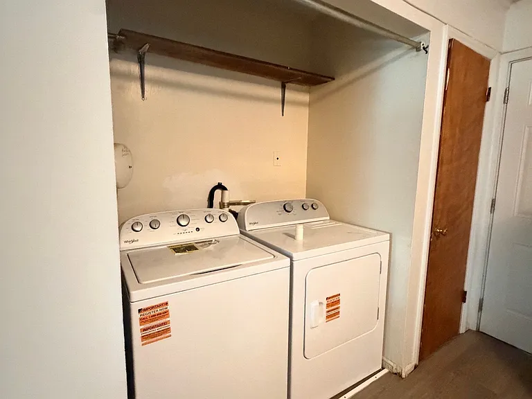1111 Franklin St — Photo 13