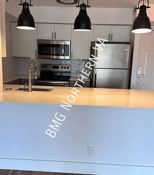 1200 Braddock Pl #507 — Photo 2