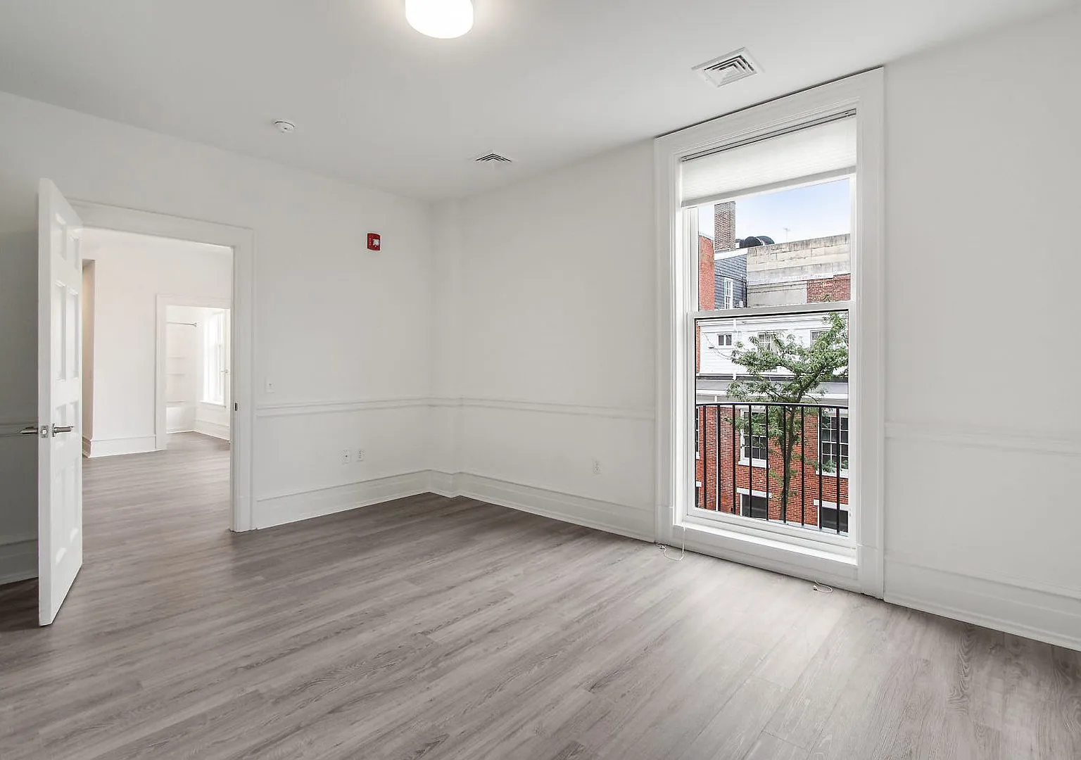 19 N Duke Street — Photo 2