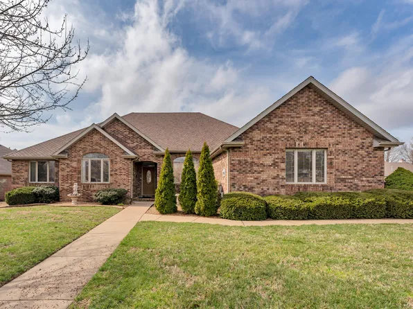 3734 E Kensington Drive, Springfield, MO 65802