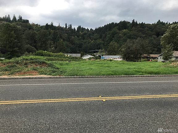 3rd image of 501 Algona Blvd N