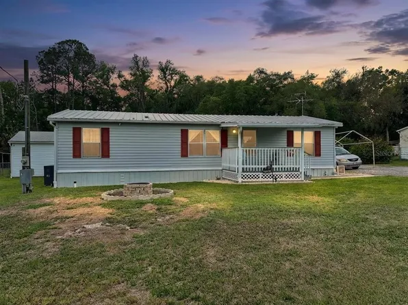 18400 SE 90th Ln, Ocklawaha, FL 32179