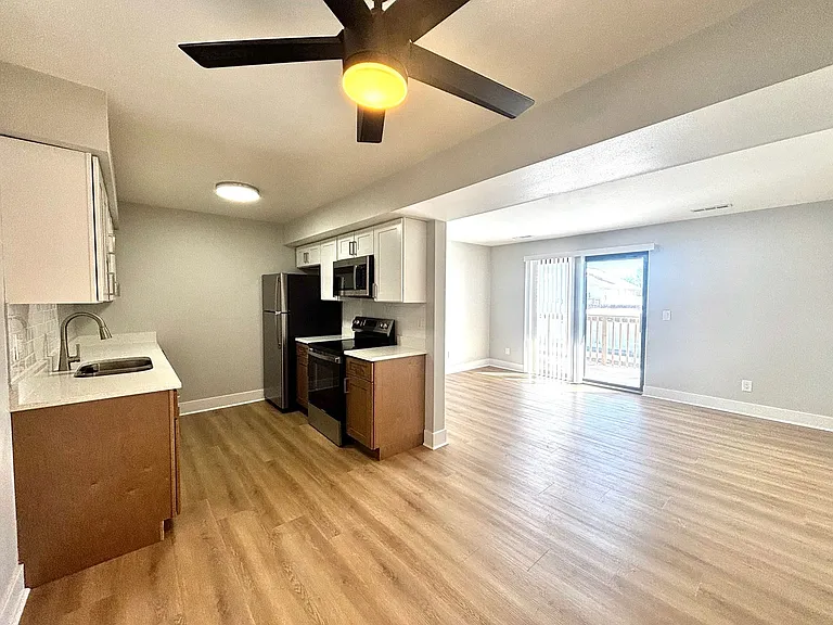 CherryVale Apartments — Photo 10