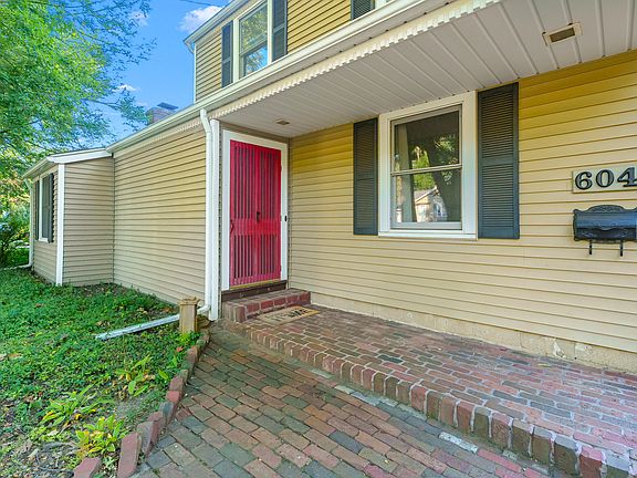 3rd image of 604 Jenks Blvd