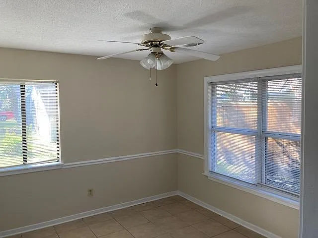 3 bed, 1550 sqft, $3,300 — Photo 3