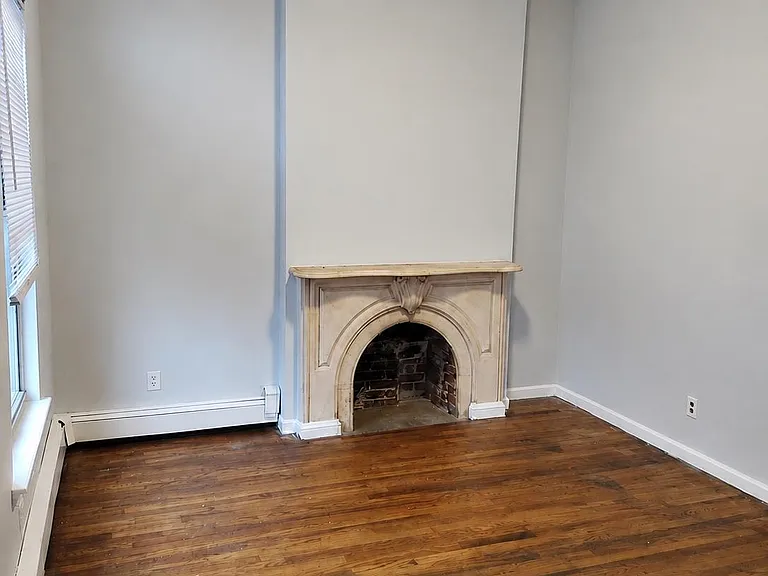 600.5 Grove St #2 — Photo 1