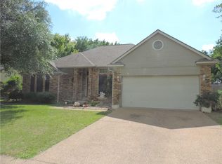 805 Virginia Blvd, Midlothian, TX 76065