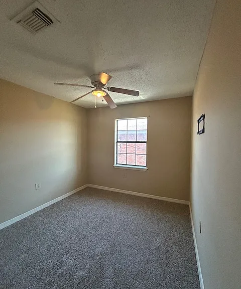 1508 Delplaza Dr #C — Photo 2