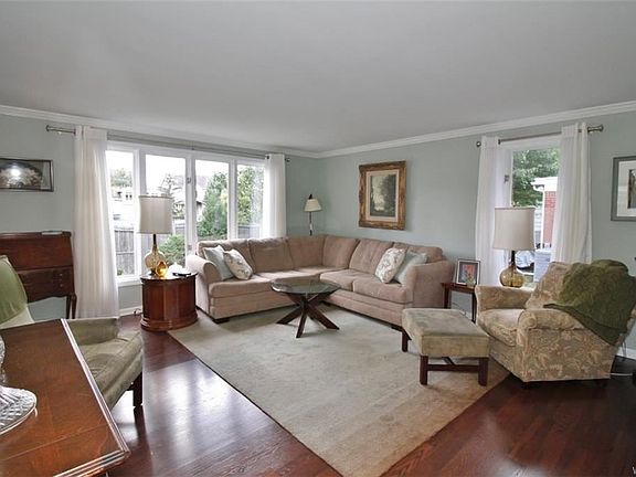 5th image of 14 Stanton St