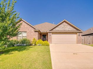 3106 SW Oakleigh Rd, Bentonville, AR 72713