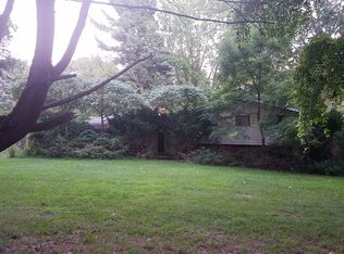 4555 Arrowhead Rd, West Bloomfield, MI 48323