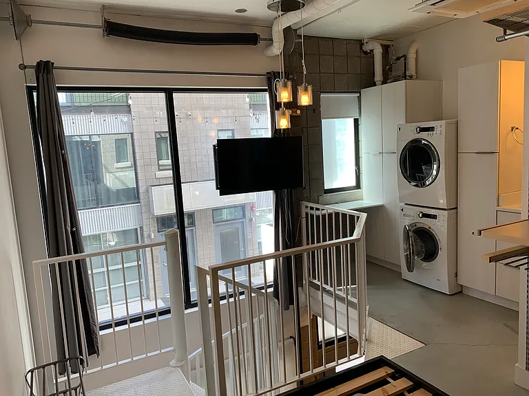360 W Broadway #217 — Photo 10