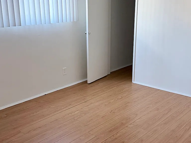 3240 Bagley Ave #7 — Photo 4
