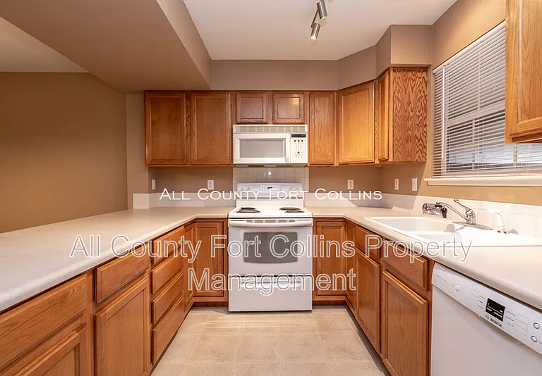 4521 Starflower Dr #C — Photo 9