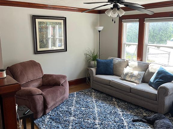 4th image of 900 Starkweather Ave