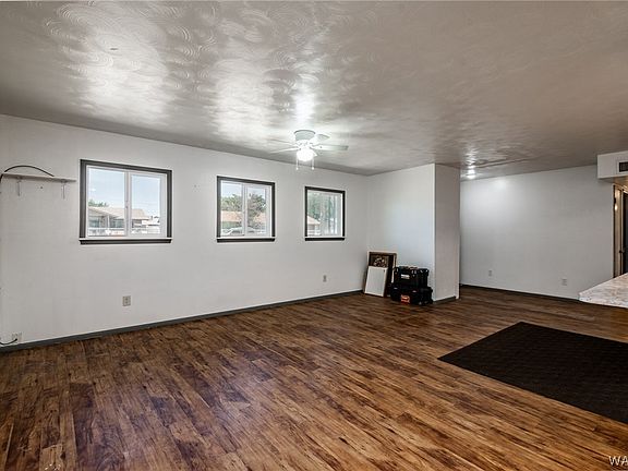 2nd image of 2160 E Packard Avenue