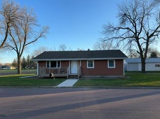 507 8th St, Westbrook, MN 56183