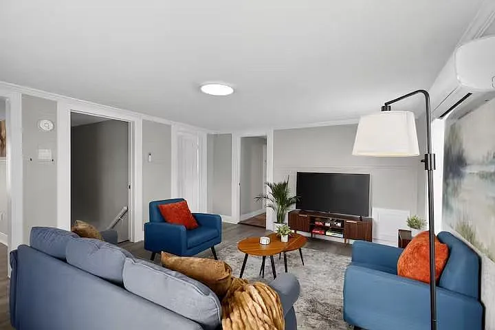 1401 Collier St — Photo 4