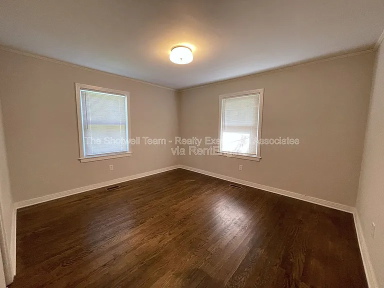 4304 Crosby Dr — Photo 8