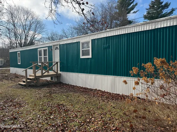 31 Gwenn Ln, West Stockbridge, MA 01266