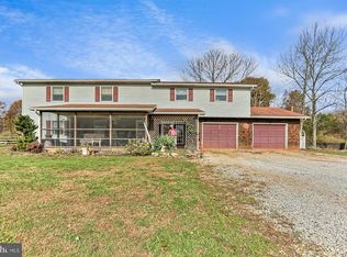 52 Henry Ln, Gettysburg, PA 17325